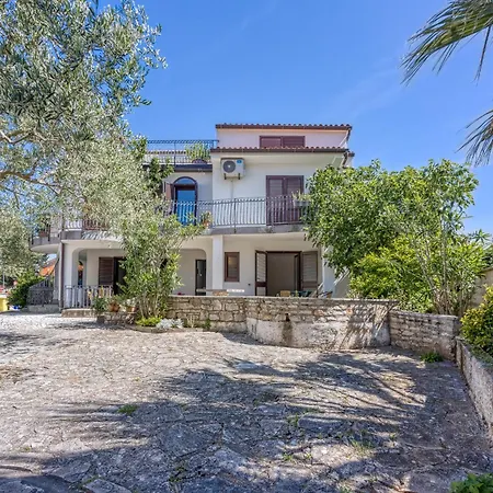 Jolanda 3* 메덜린