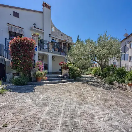 Jolanda 게스트하우스 3*