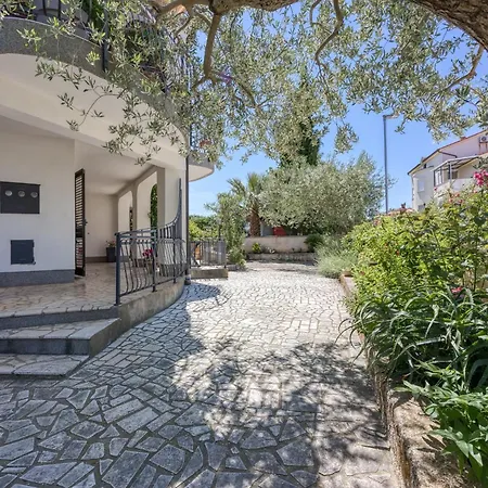 Jolanda 게스트하우스